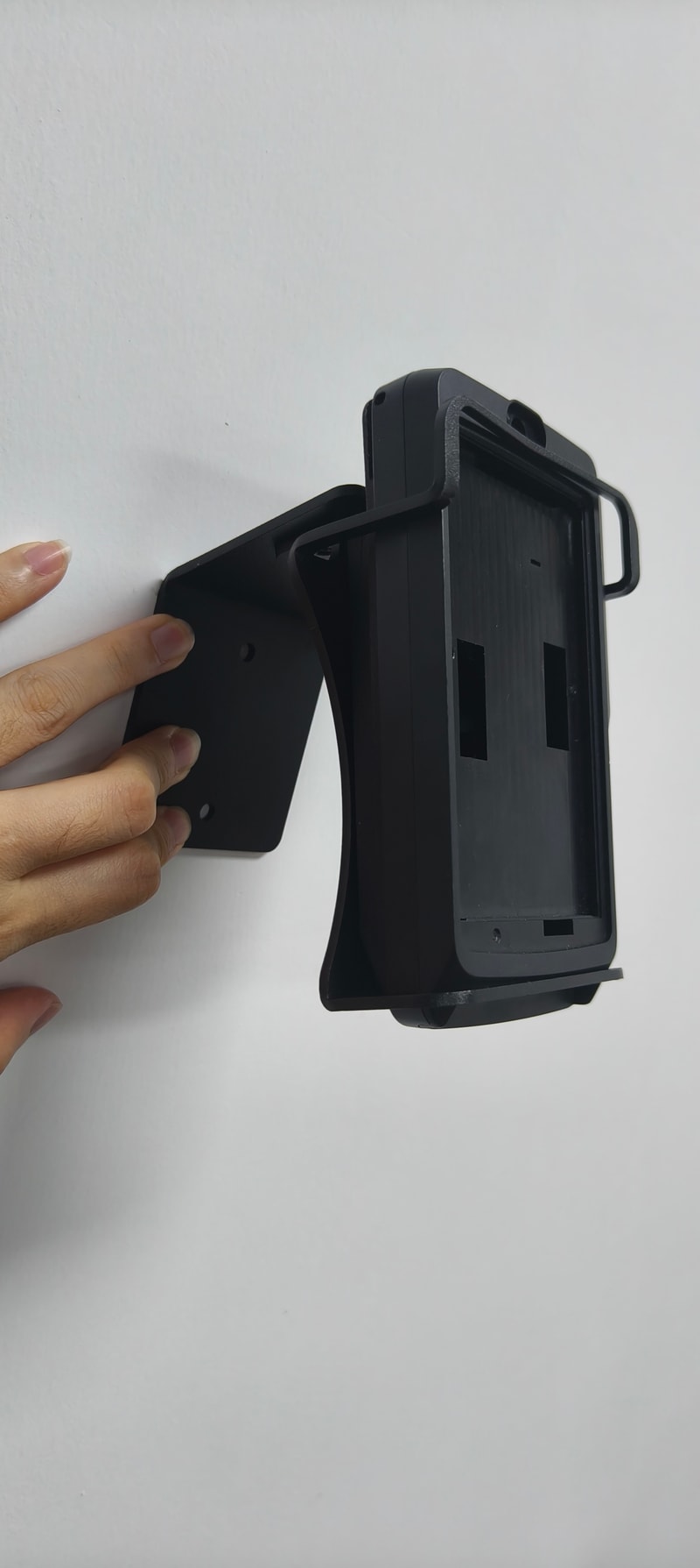 Wall and Kiosk Mount for WizarPOS Q3 Pinpad, installation view 2